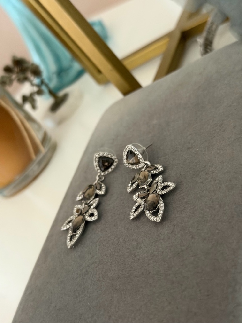 INC International Concepts Smoky Crystal Floral Statement Necklace & Earring Set - Picture 5 of 6